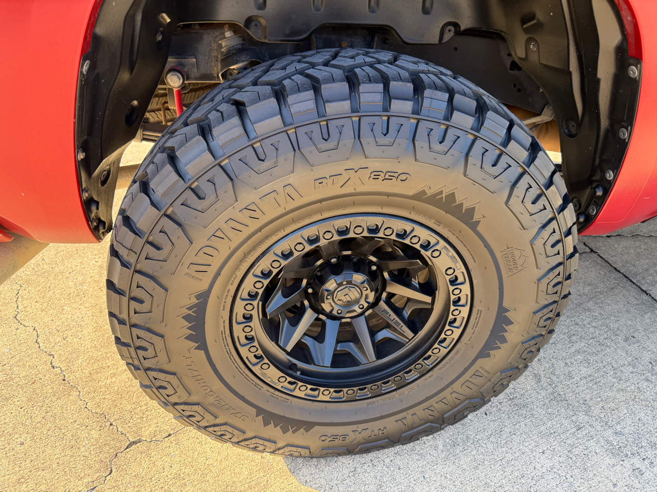 Toyota Tundra SR5 5.7L V8 CrewMax 4WD 2019 Toyota Tundra SR5 5.7L V8 CrewMax 4WD 2019