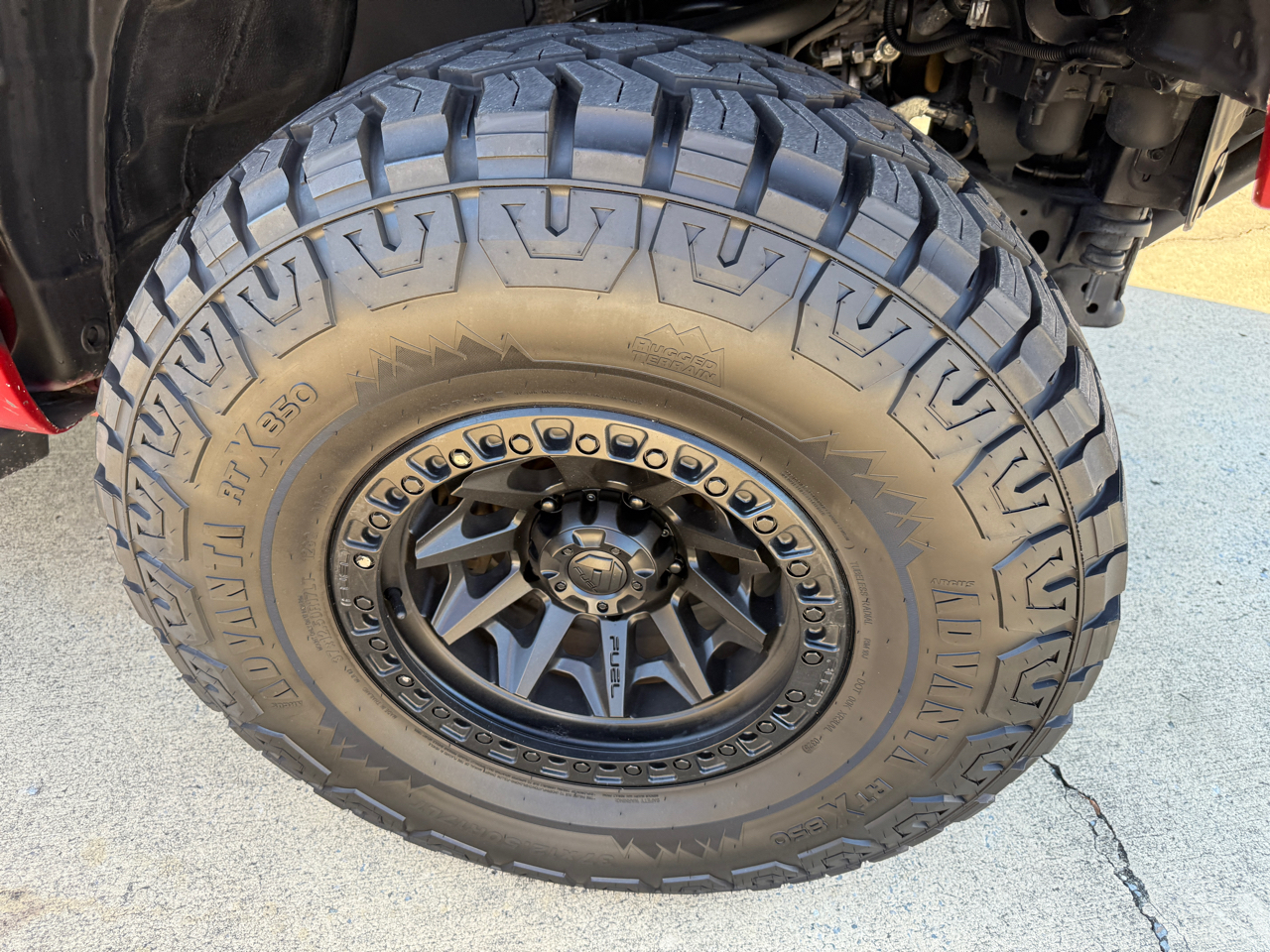 Toyota Tundra SR5 5.7L V8 CrewMax 4WD 2019 Toyota Tundra SR5 5.7L V8 CrewMax 4WD 2019