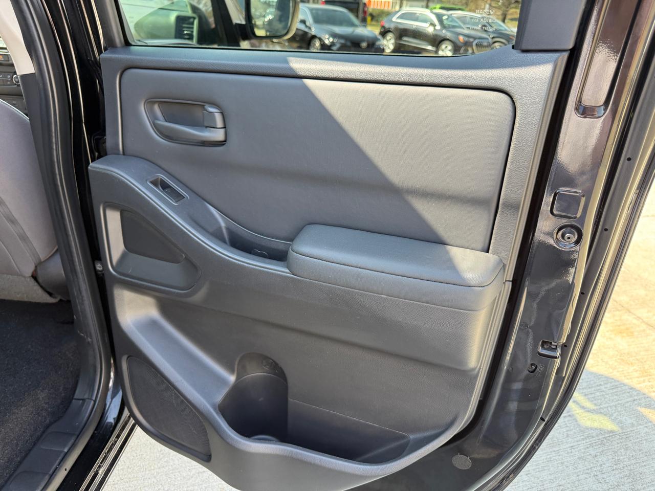 Nissan Frontier S Crew Cab 4WD 2022