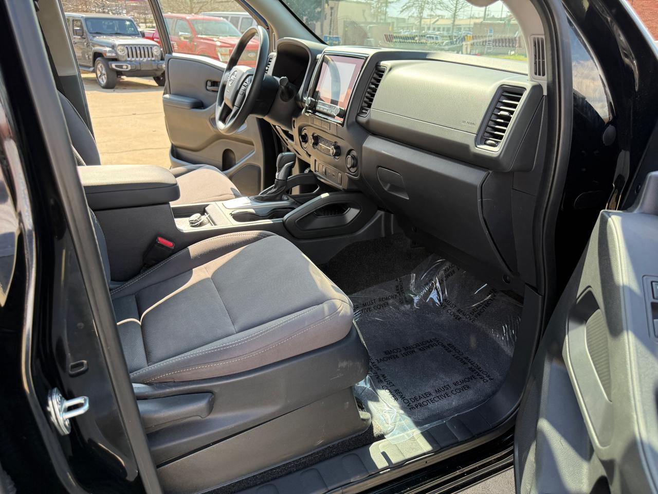 Nissan Frontier S Crew Cab 4WD 2022