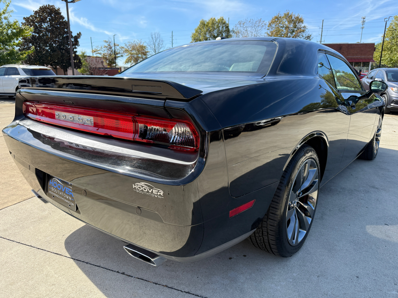 2014 Dodge Challenger SRT8 photo 3