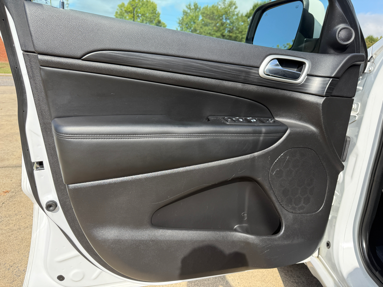 2020 Jeep Grand Cherokee Laredo photo 9