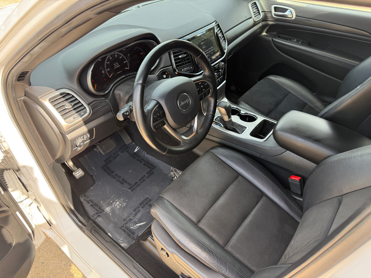 2020 Jeep Grand Cherokee Laredo photo 10