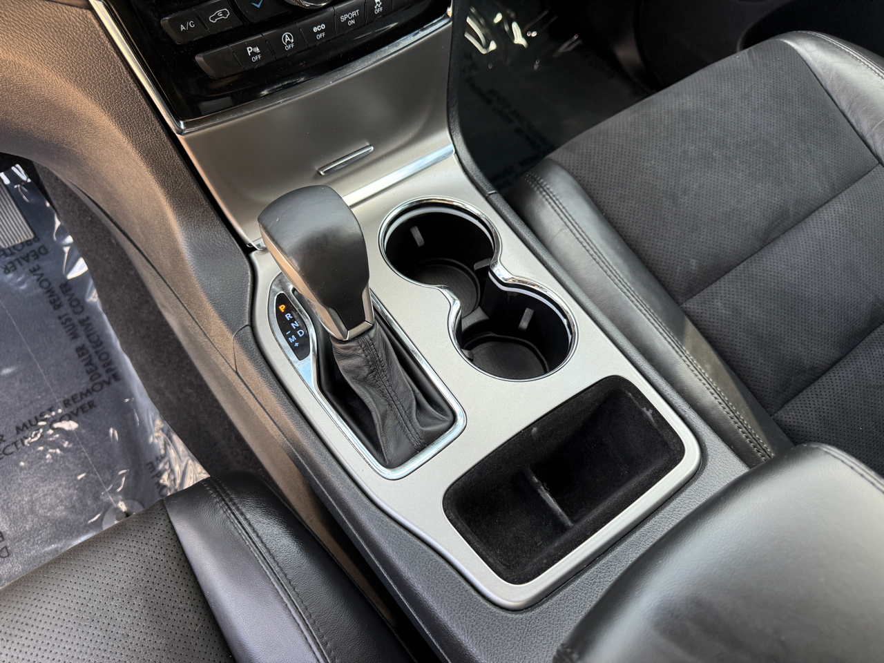 2020 Jeep Grand Cherokee Laredo photo 15