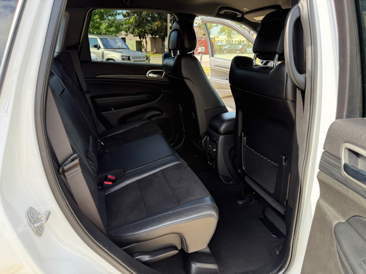 2020 Jeep Grand Cherokee Laredo photo 21