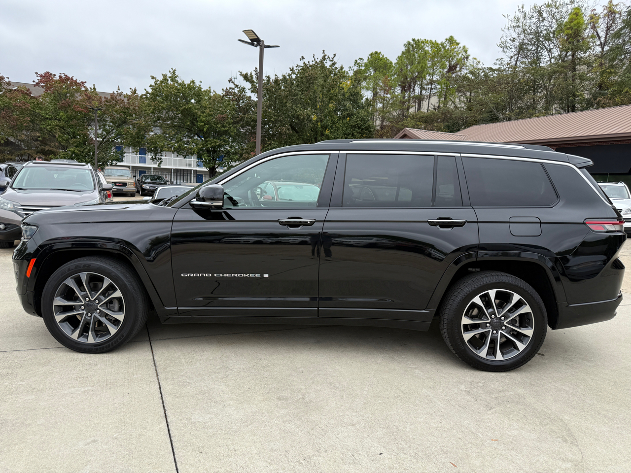 Jeep Grand Cherokee L Overland 4WD 2021 Jeep Grand Cherokee L Overland 4WD 2021