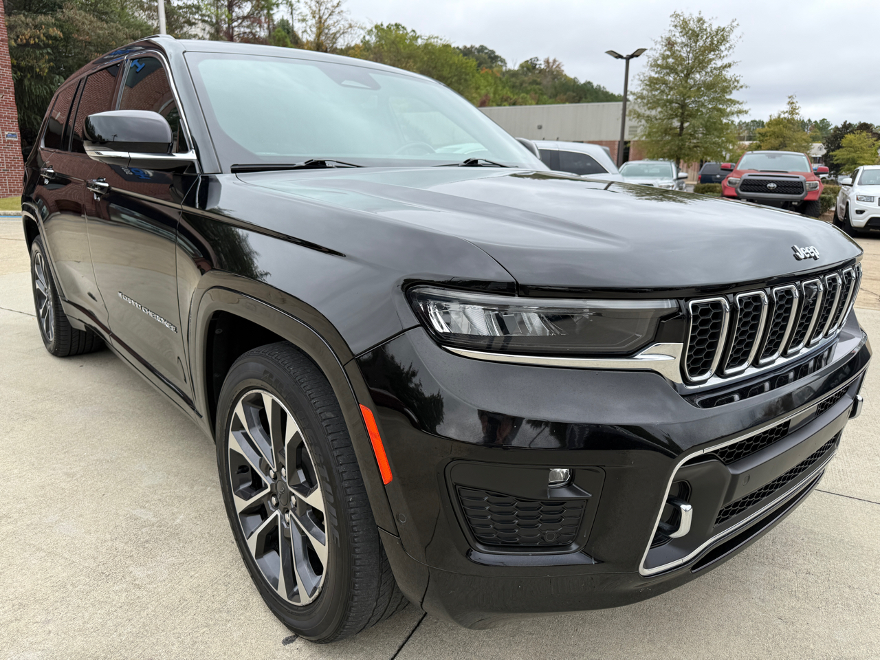 Jeep Grand Cherokee L Overland 4WD 2021 Jeep Grand Cherokee L Overland 4WD 2021