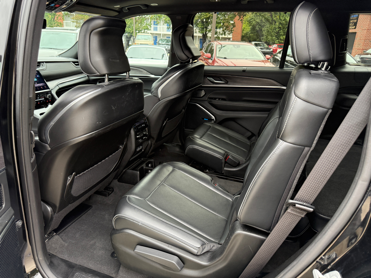 Jeep Grand Cherokee L Overland 4WD 2021 Jeep Grand Cherokee L Overland 4WD 2021