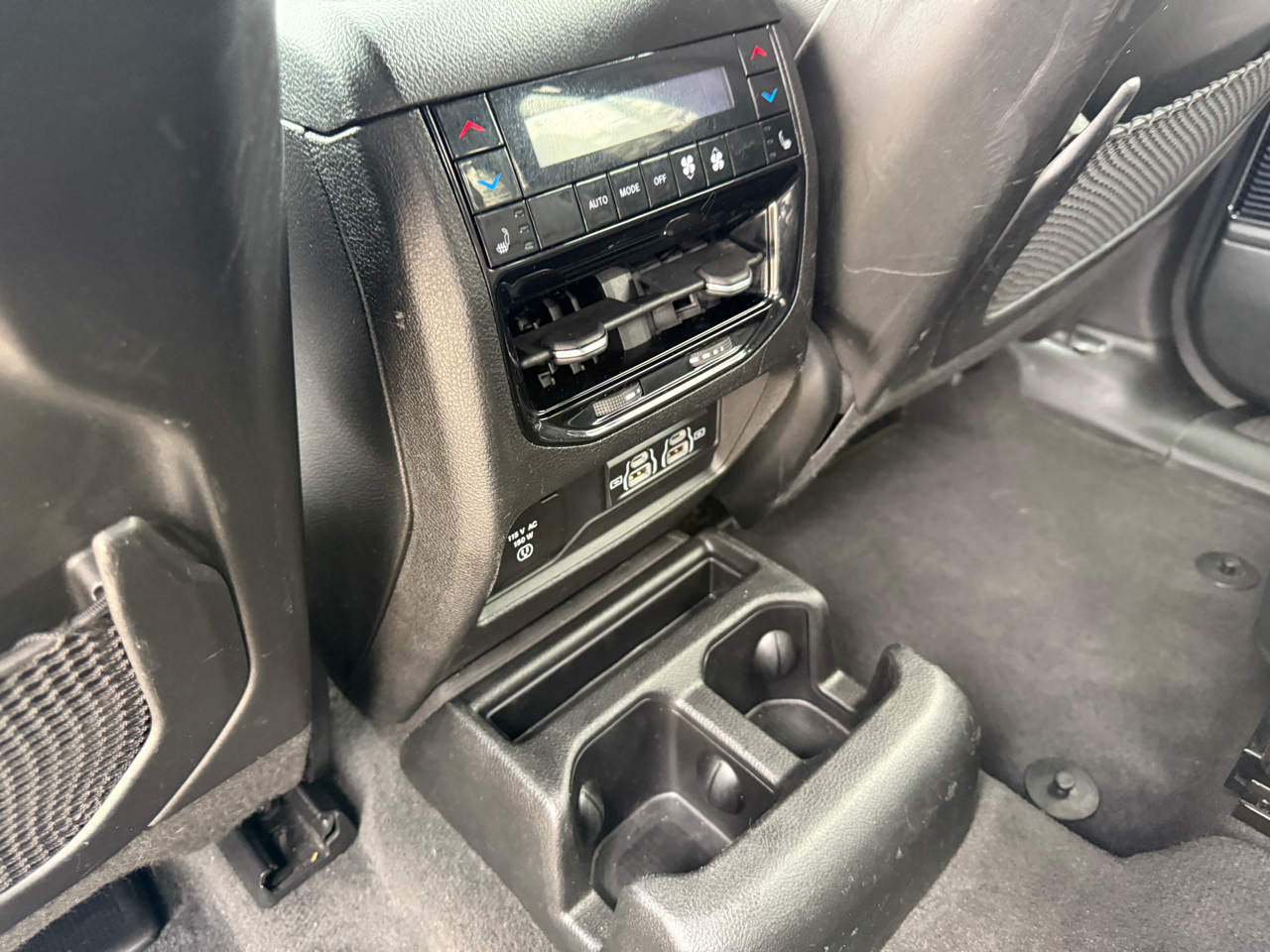 Jeep Grand Cherokee L Overland 4WD 2021 Jeep Grand Cherokee L Overland 4WD 2021