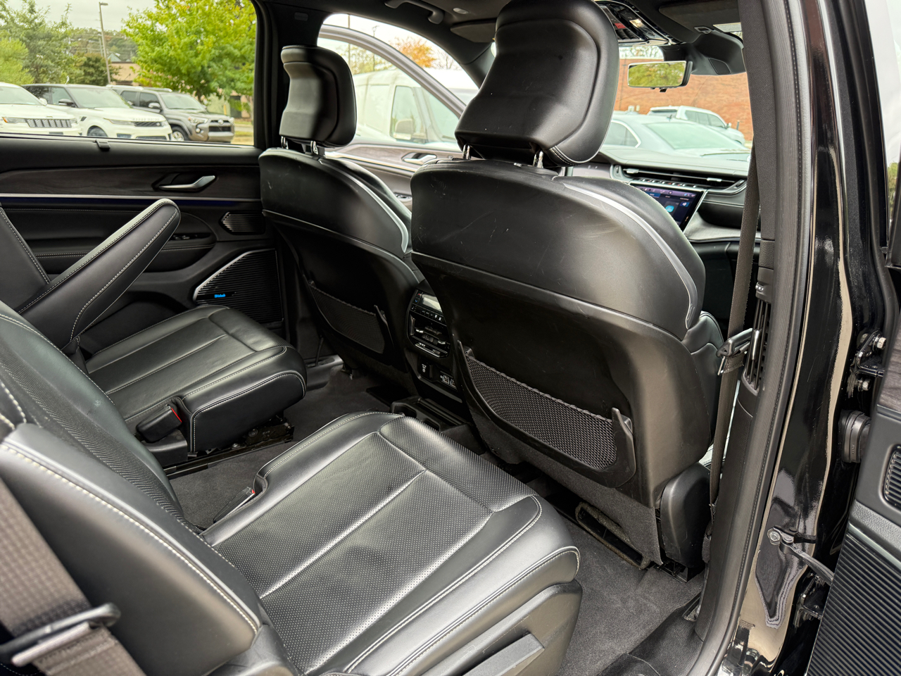 Jeep Grand Cherokee L Overland 4WD 2021 Jeep Grand Cherokee L Overland 4WD 2021