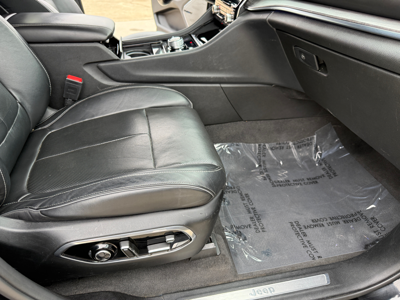 Jeep Grand Cherokee L Overland 4WD 2021 Jeep Grand Cherokee L Overland 4WD 2021