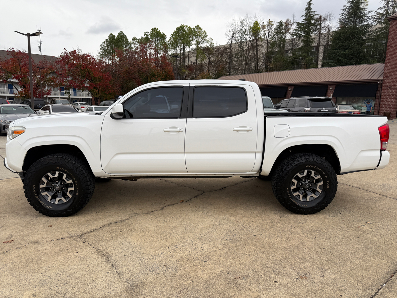 2016 Toyota Tacoma SR5 Double Cab Long Bed V6 photo 2