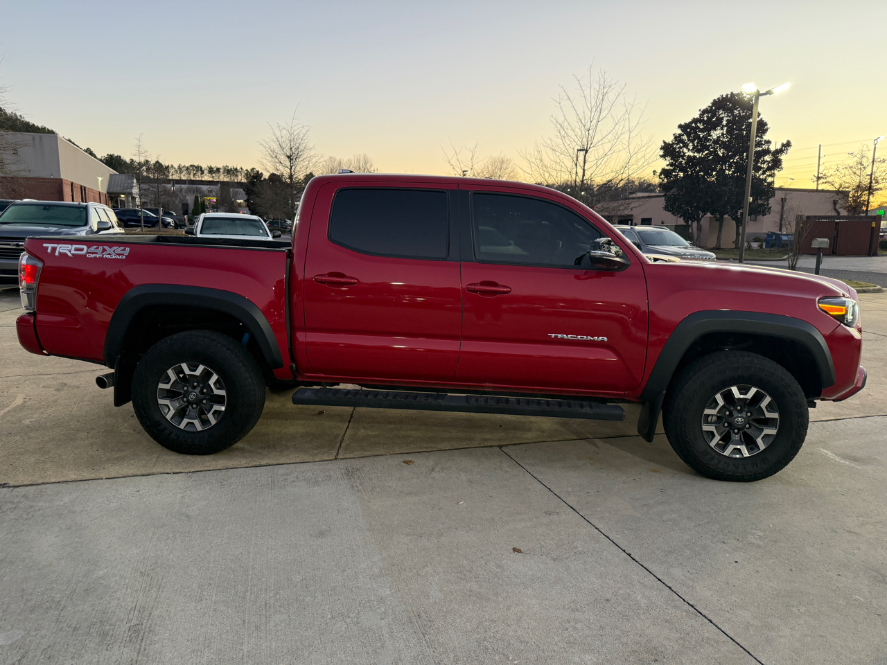 Toyota Tacoma TRD Off Road Double Cab 5' Bed V6 4x4 AT (Natl) 2023
