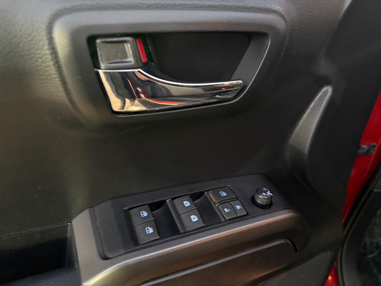 Toyota Tacoma TRD Off Road Double Cab 5' Bed V6 4x4 AT (Natl) 2023