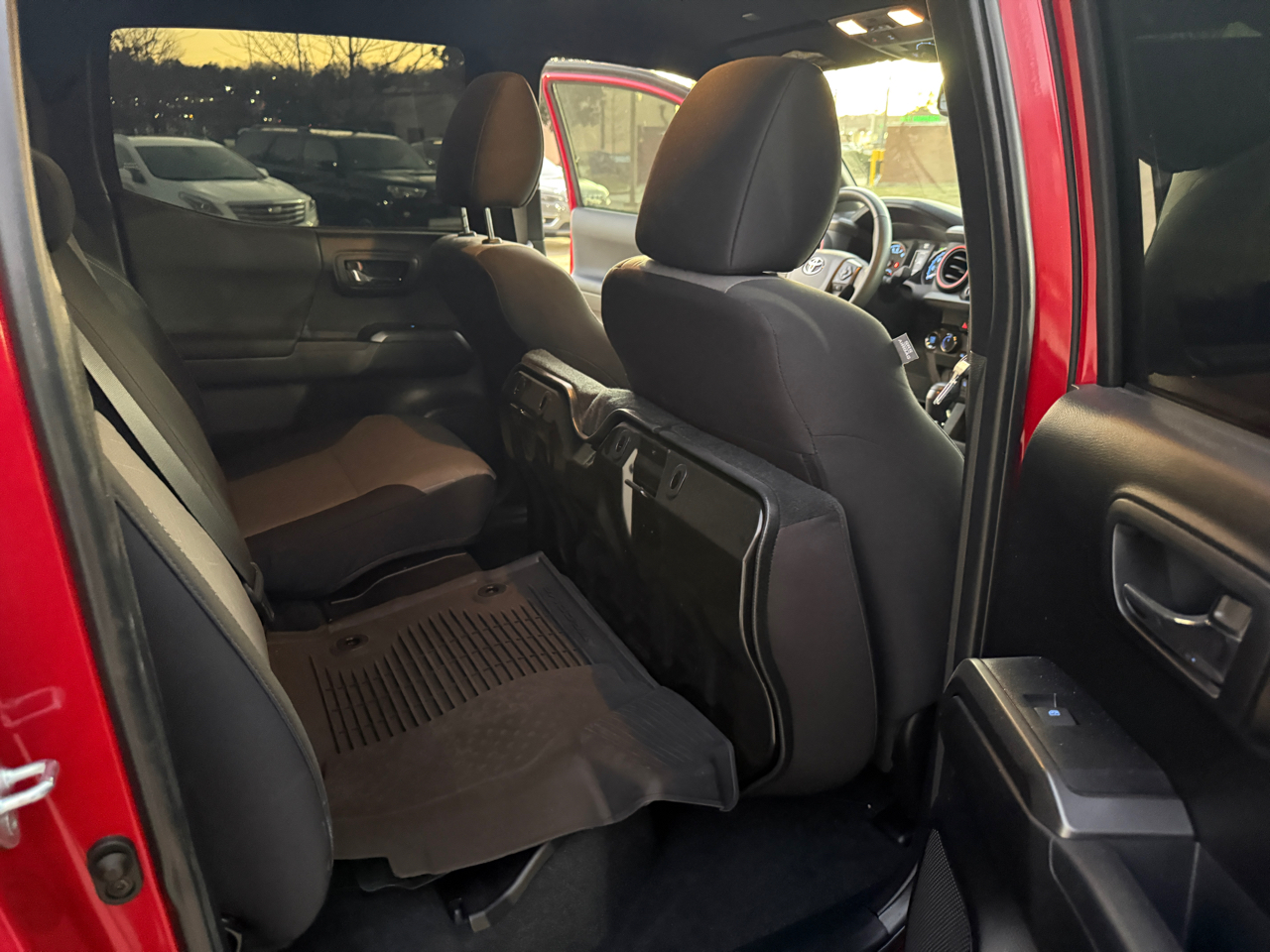 Toyota Tacoma TRD Off Road Double Cab 5' Bed V6 4x4 AT (Natl) 2023