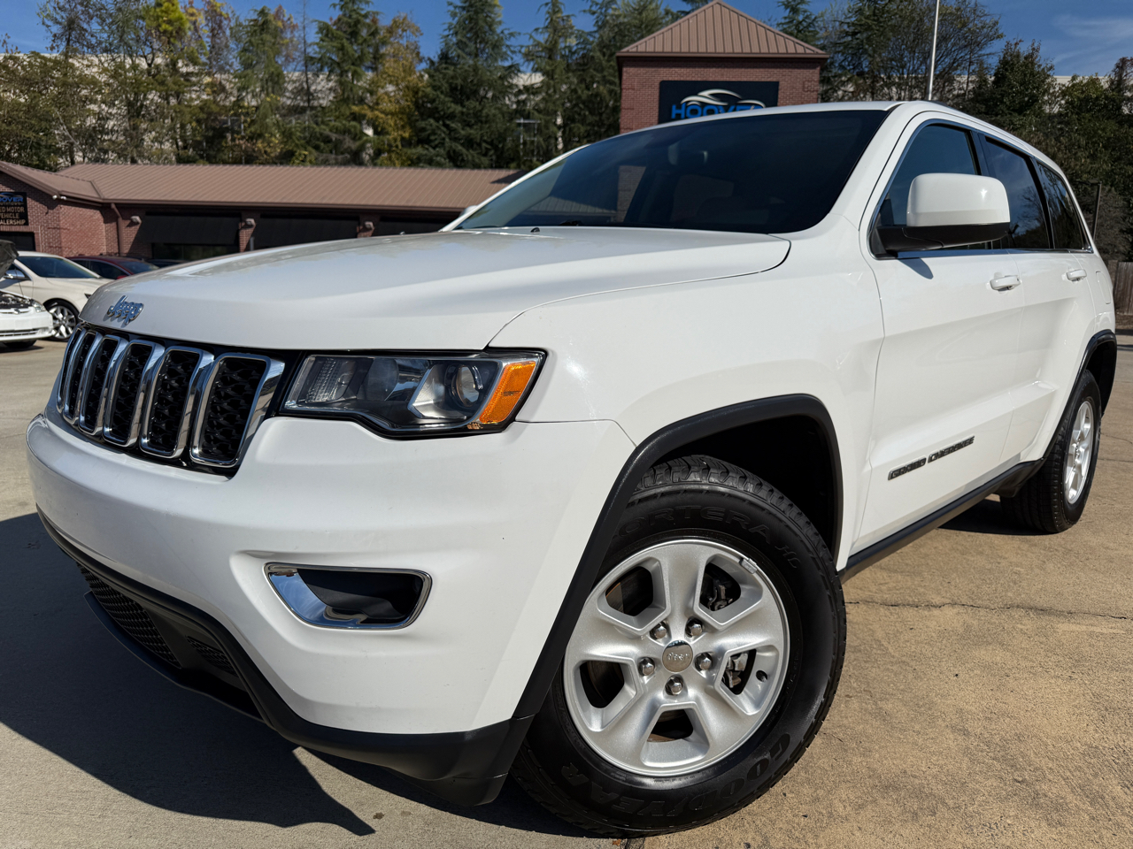 2017 Jeep Grand Cherokee Laredo 2WD