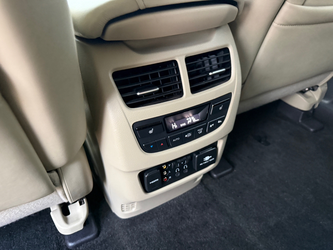 Acura MDX SH-AWD 6-Spd AT w/Advance Package 2014