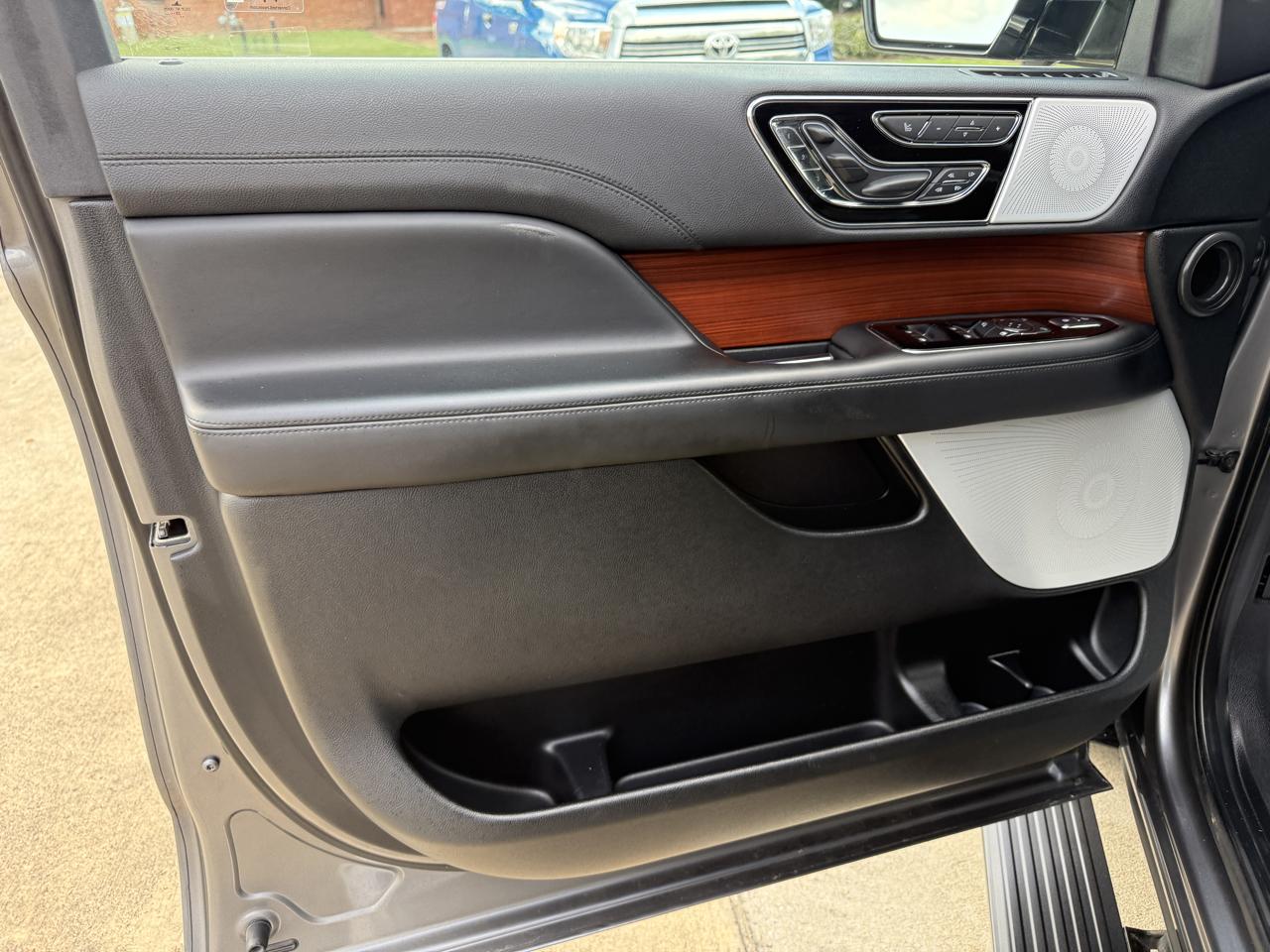 Lincoln Navigator Reserve 2WD 2021