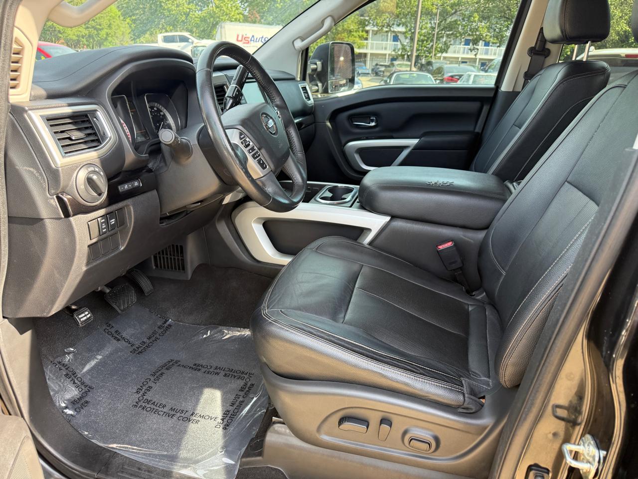 Nissan Titan SV Crew Cab 4WD 2019