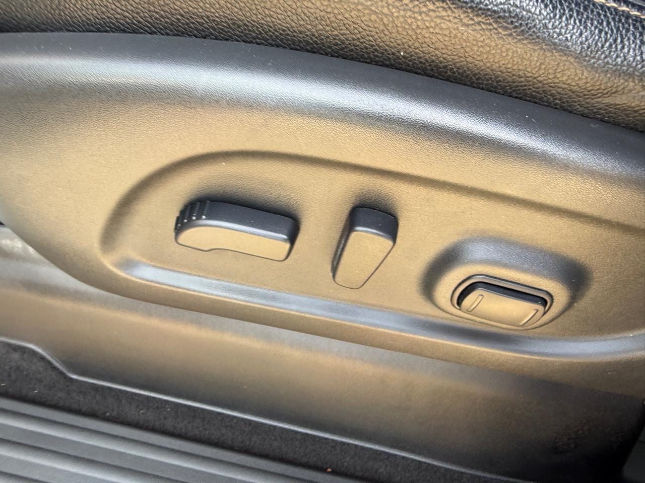 Nissan Titan SV Crew Cab 4WD 2019