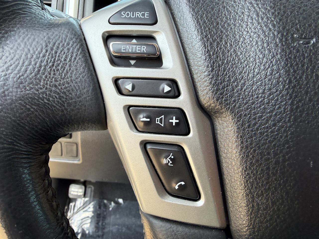 Nissan Titan SV Crew Cab 4WD 2019