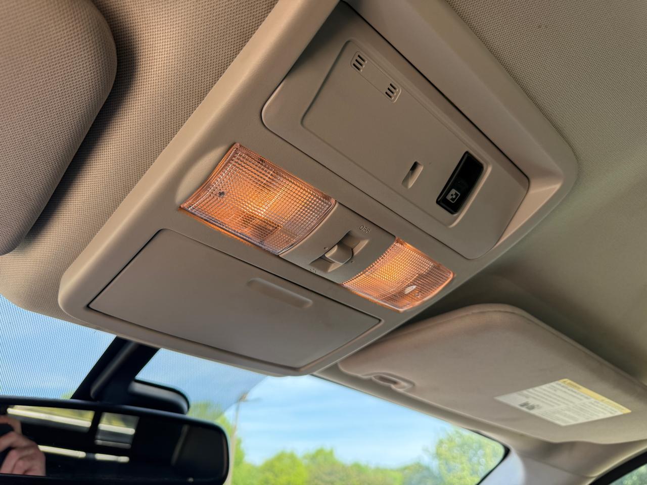 Nissan Titan SV Crew Cab 4WD 2019