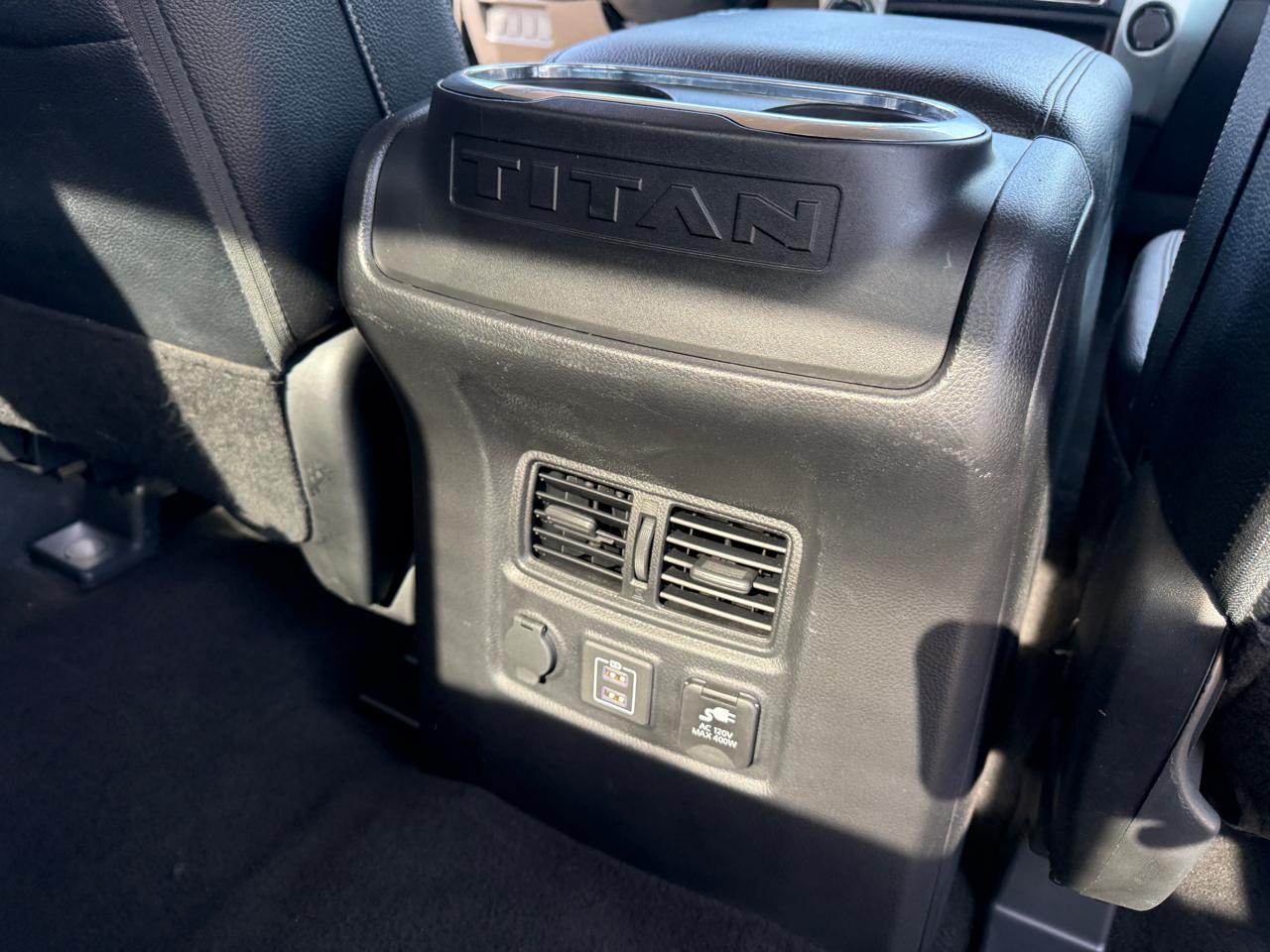 Nissan Titan SV Crew Cab 4WD 2019
