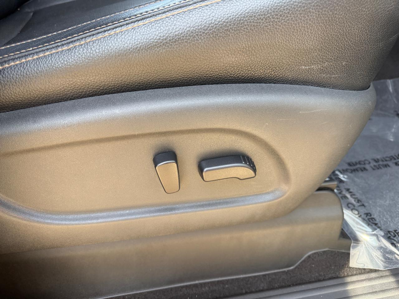 Nissan Titan SV Crew Cab 4WD 2019