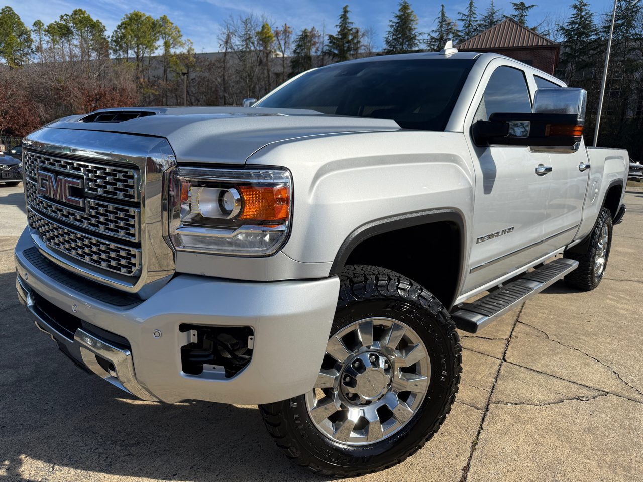 2019 GMC Sierra 2500HD Denali Crew Cab 4WD