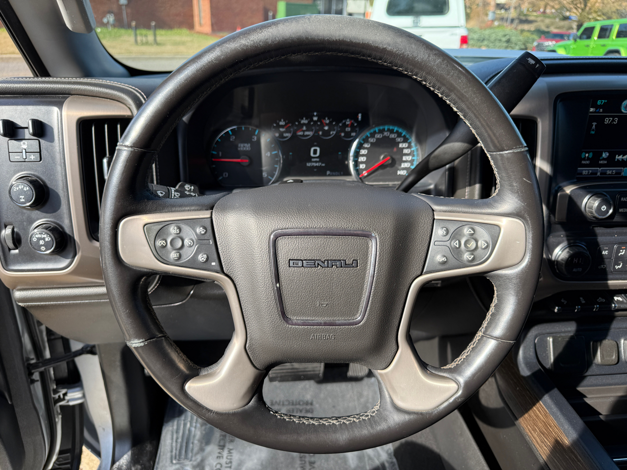 GMC Sierra 2500HD Denali Crew Cab 4WD 2019
