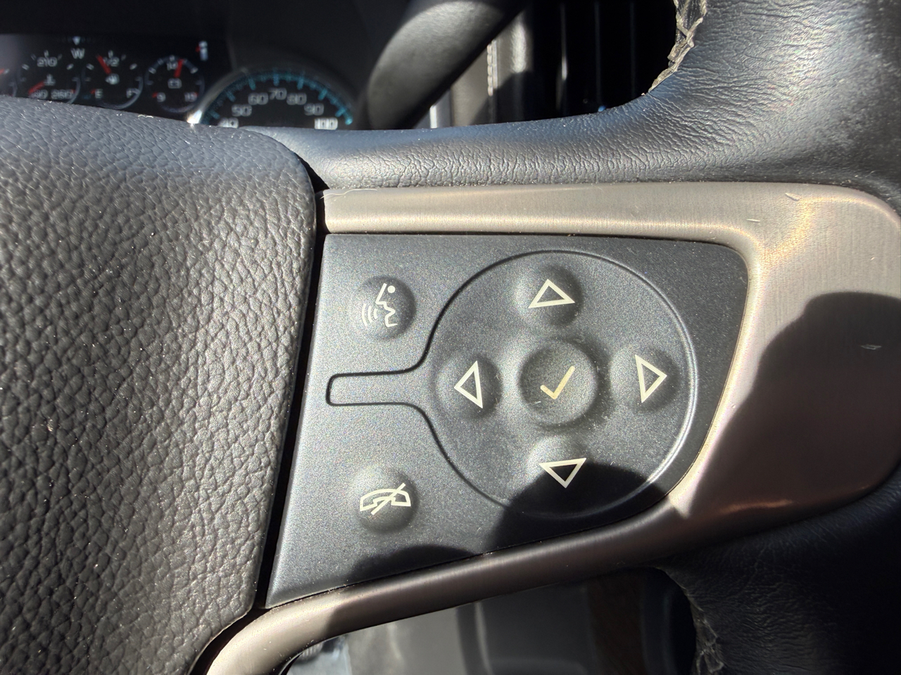 GMC Sierra 2500HD Denali Crew Cab 4WD 2019