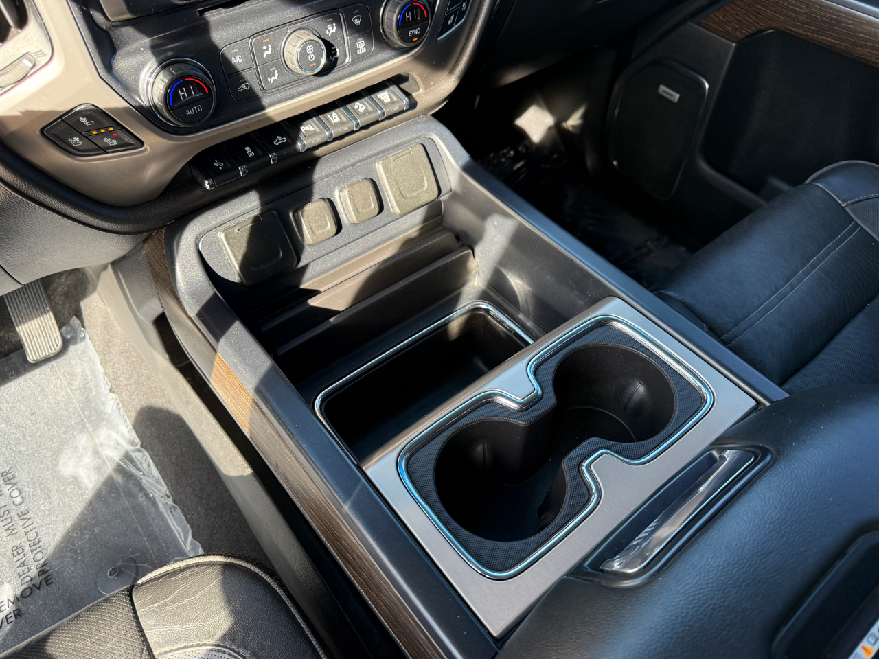 GMC Sierra 2500HD Denali Crew Cab 4WD 2019