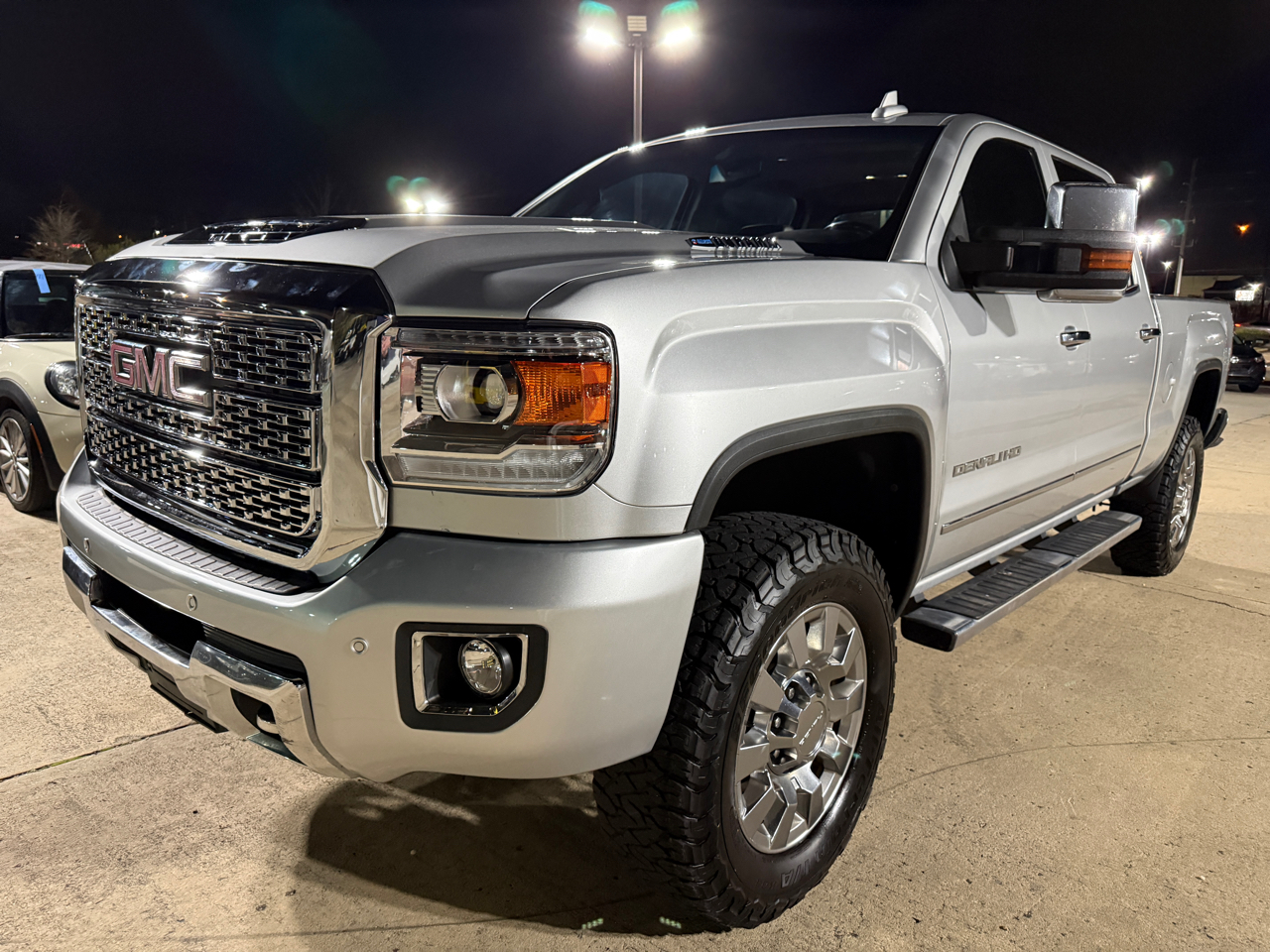 2019 GMC Sierra 2500HD Denali Crew Cab 4WD