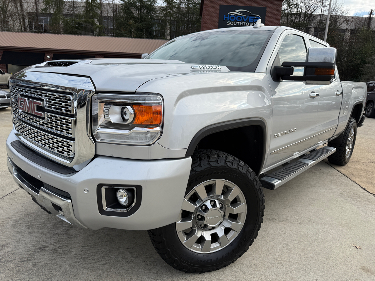 2019 GMC Sierra 2500HD Denali Crew Cab 4WD
