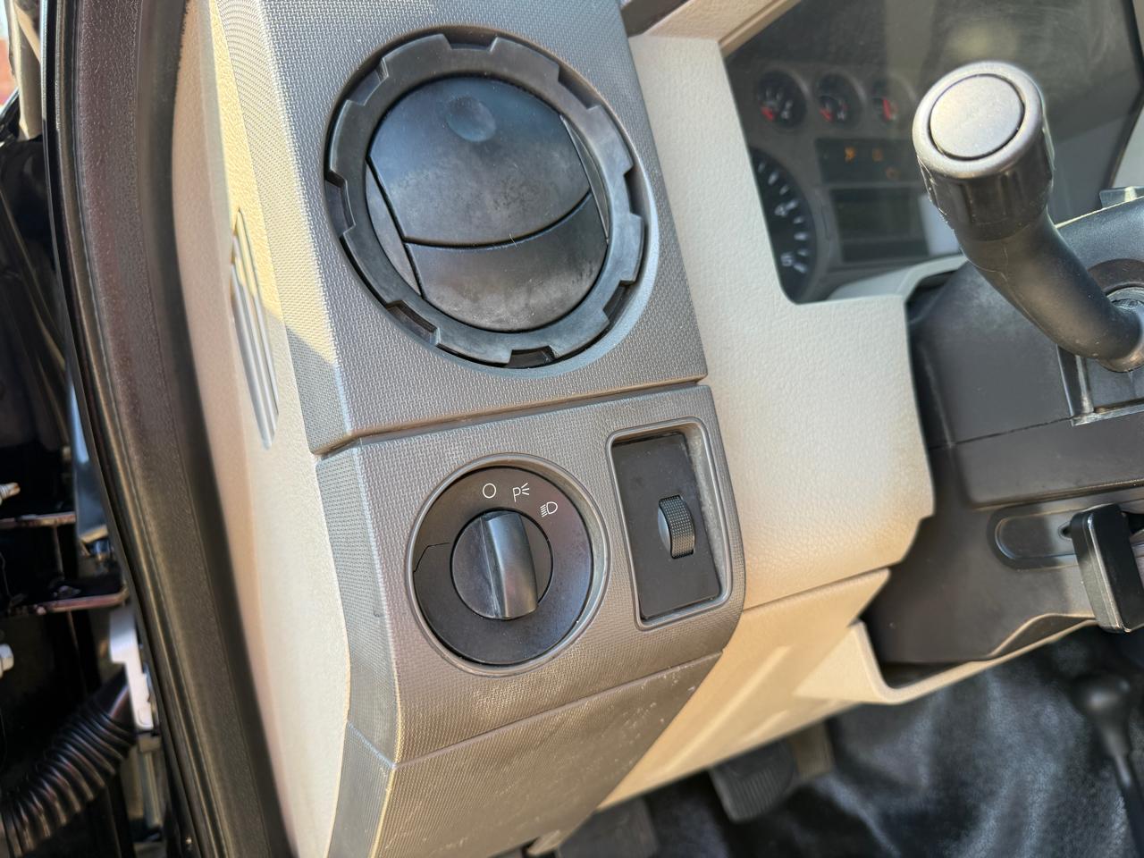 Ford F-250 SD XL SuperCab 4WD 2008