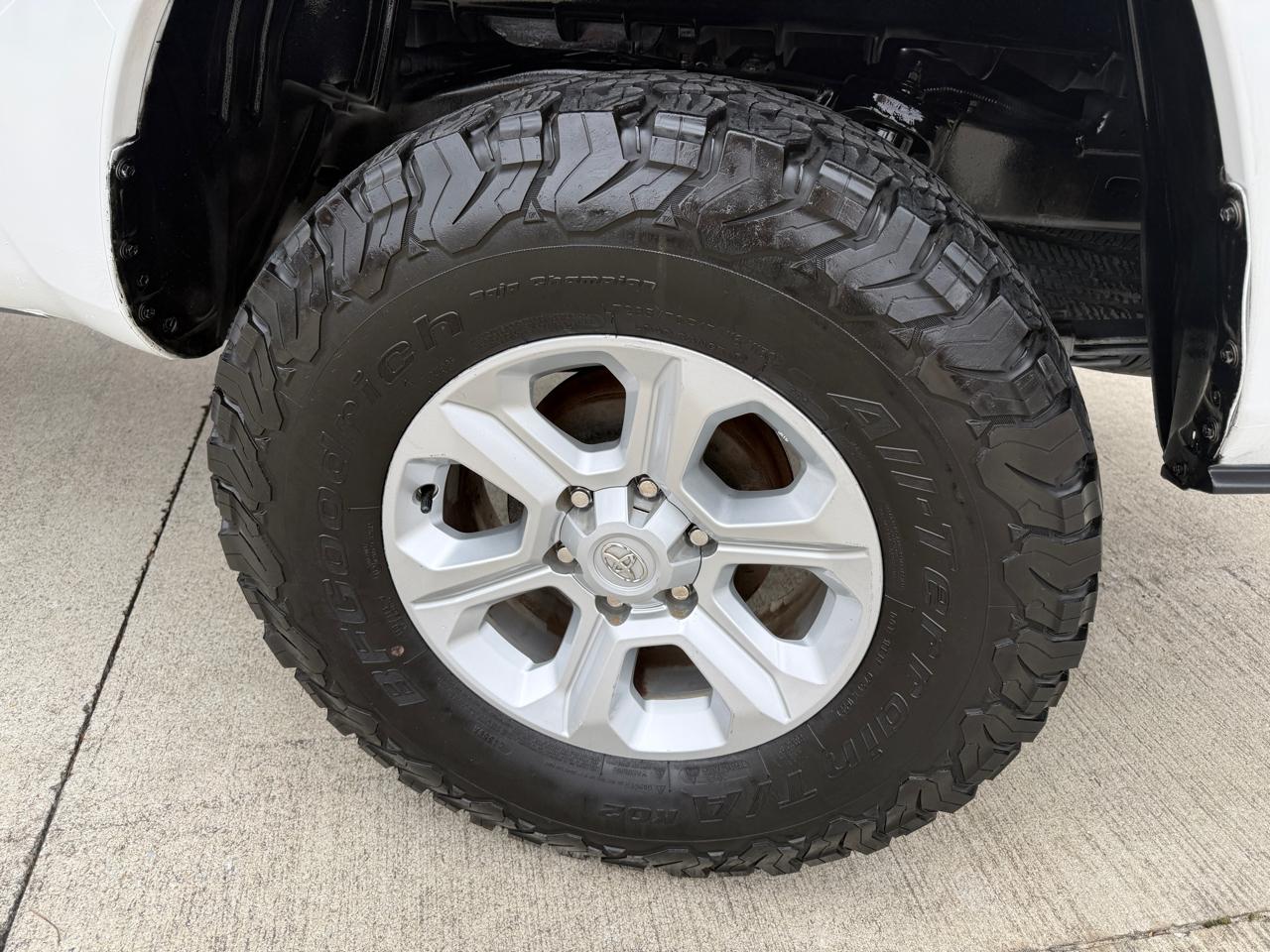 Toyota Tacoma SR5 Access Cab I4 6AT 2WD 2021