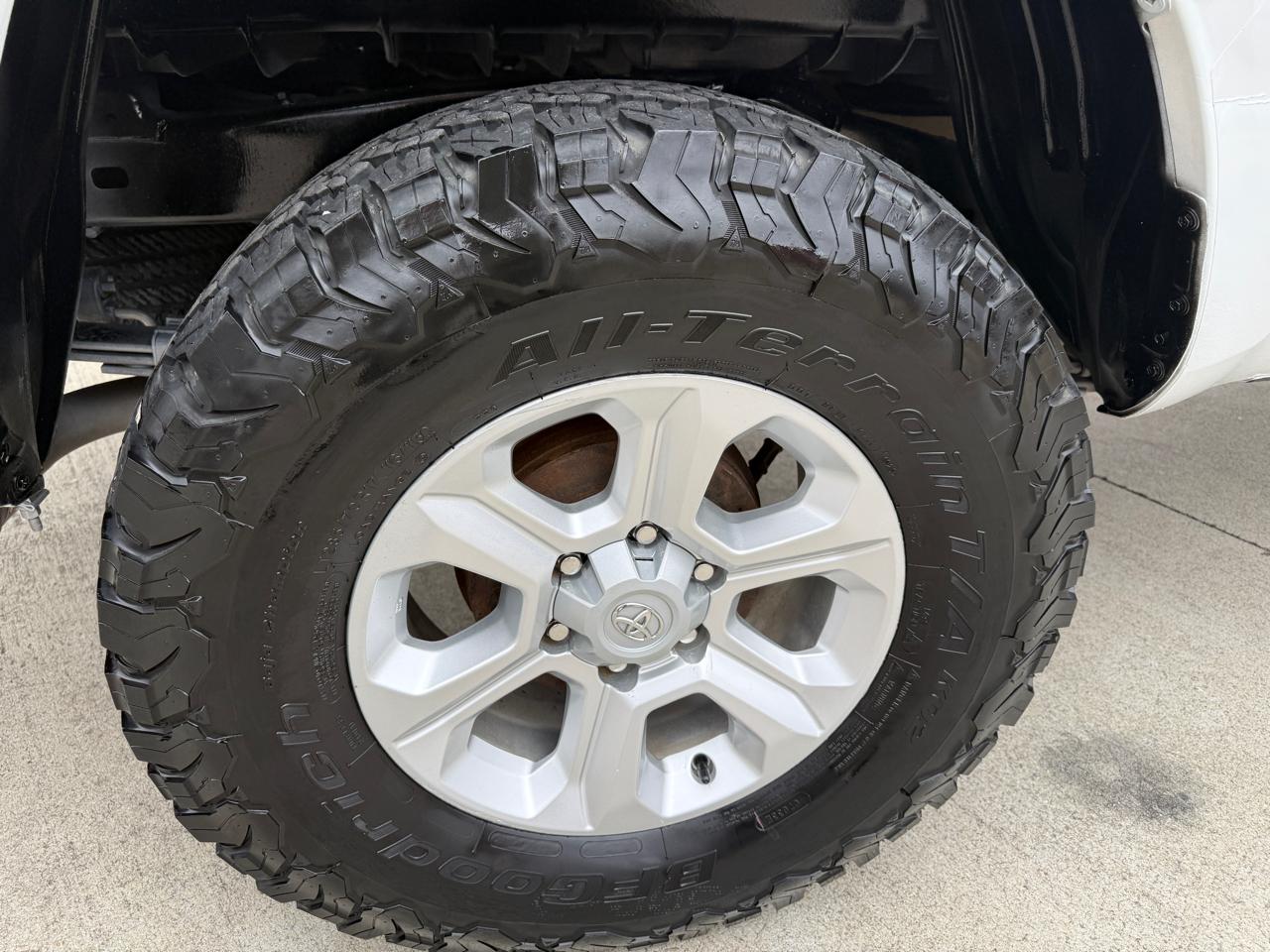 Toyota Tacoma SR5 Access Cab I4 6AT 2WD 2021