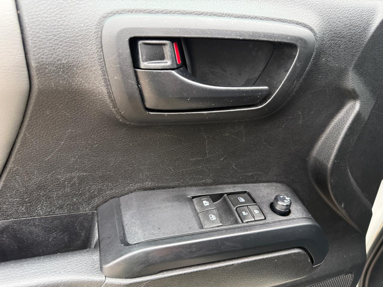 Toyota Tacoma SR5 Access Cab I4 6AT 2WD 2021