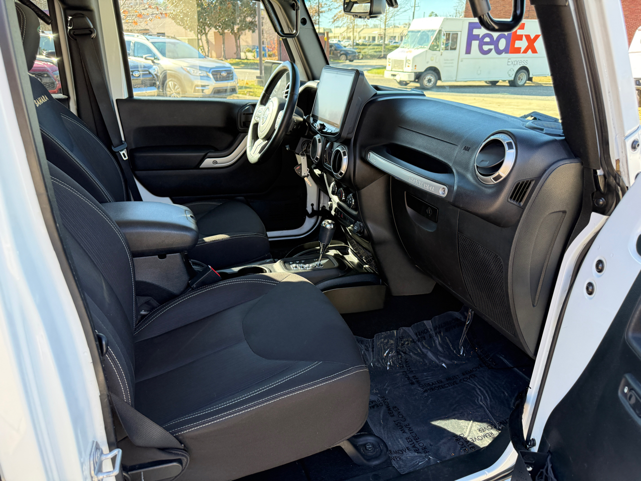 Jeep Wrangler Unlimited Sahara 4WD 2015