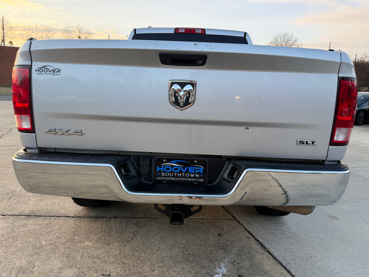 RAM 1500 SLT Crew Cab SWB 4WD 2017