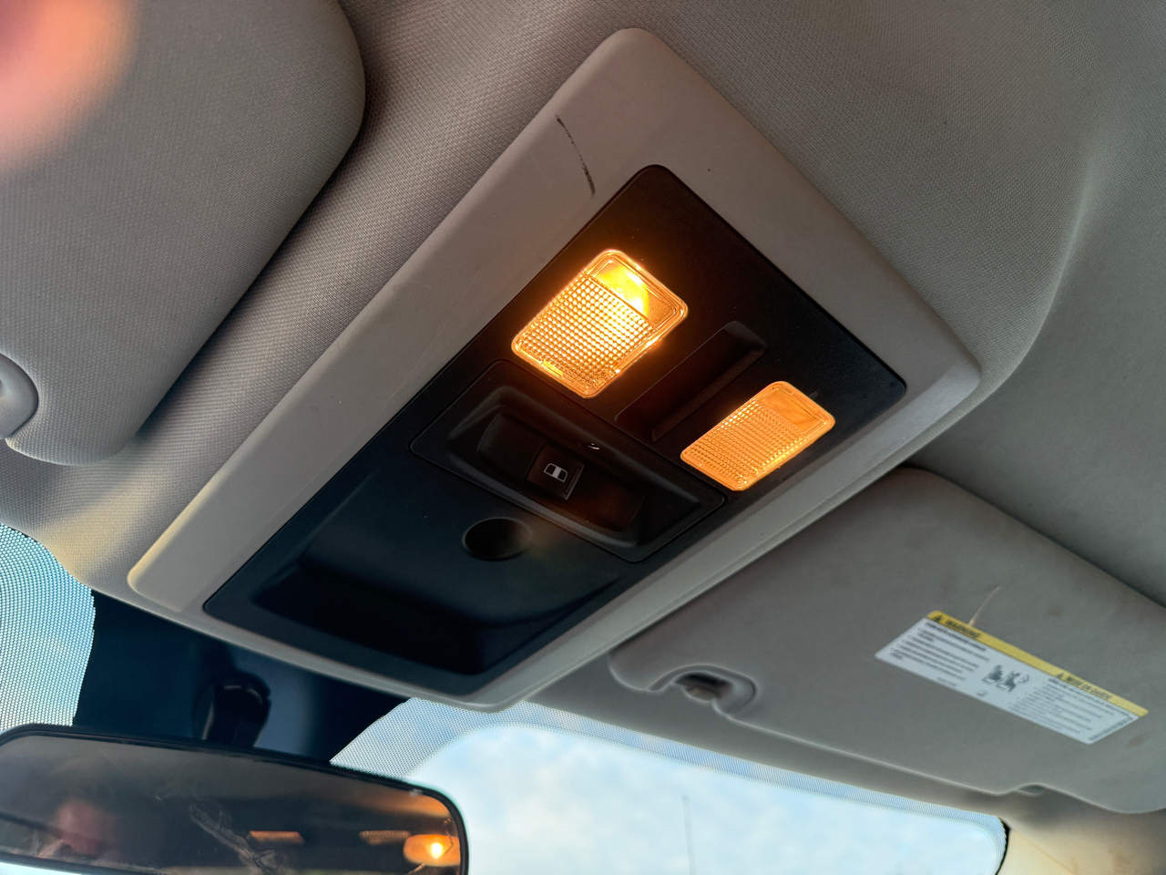 RAM 1500 SLT Crew Cab SWB 4WD 2017