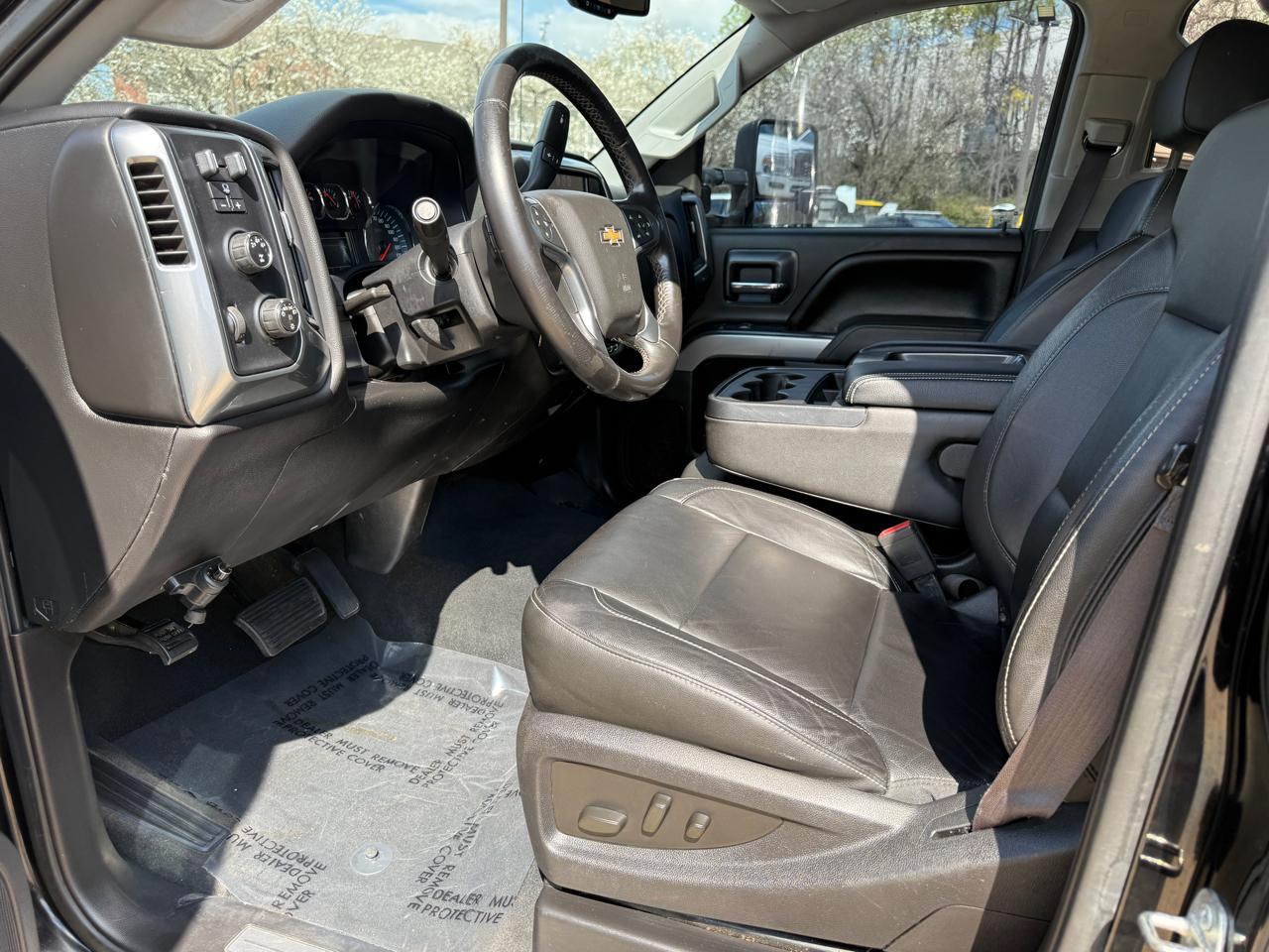 Chevrolet Silverado 2500HD LT Crew Cab 4WD 2015