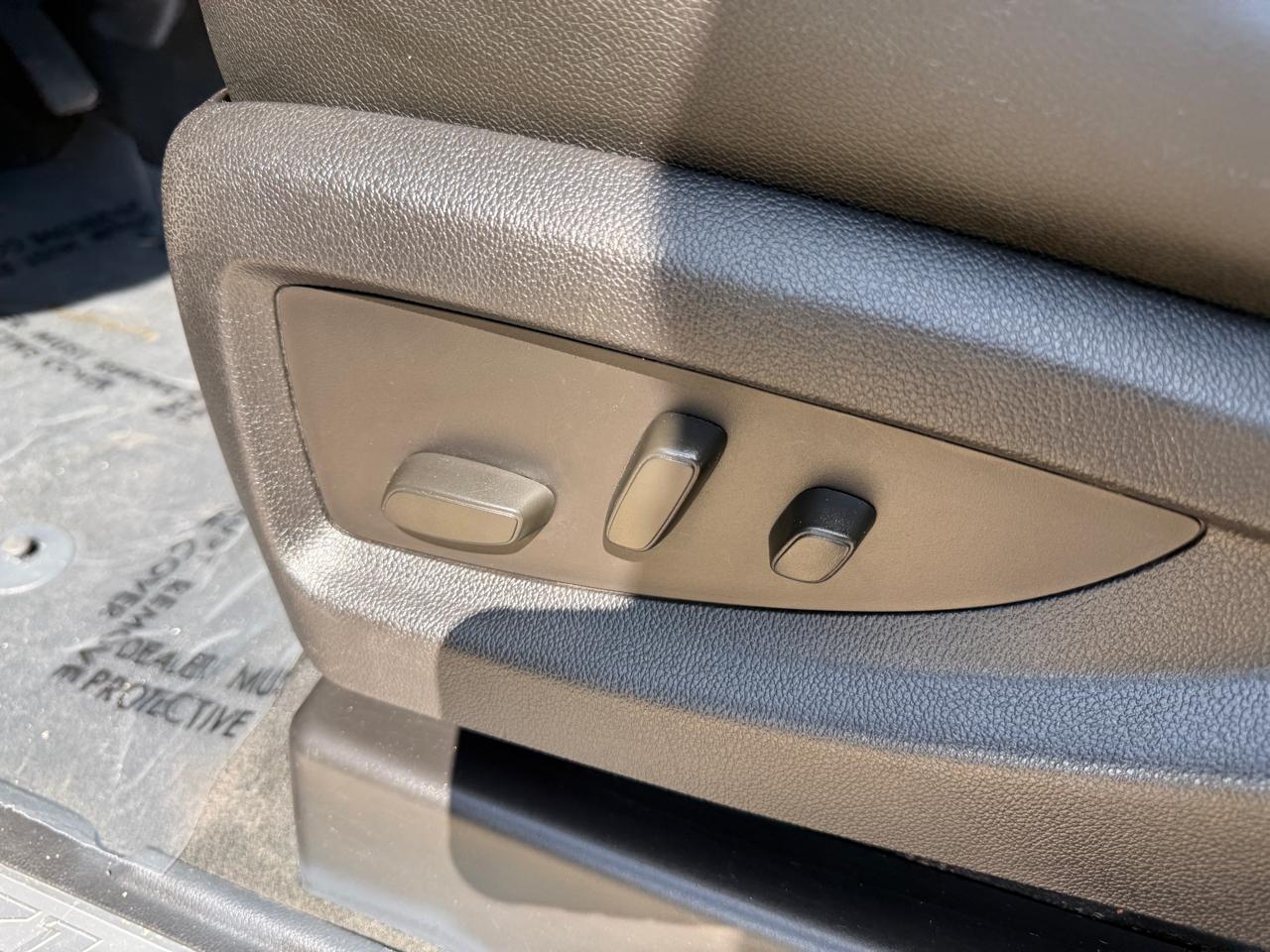 Chevrolet Silverado 2500HD LT Crew Cab 4WD 2015