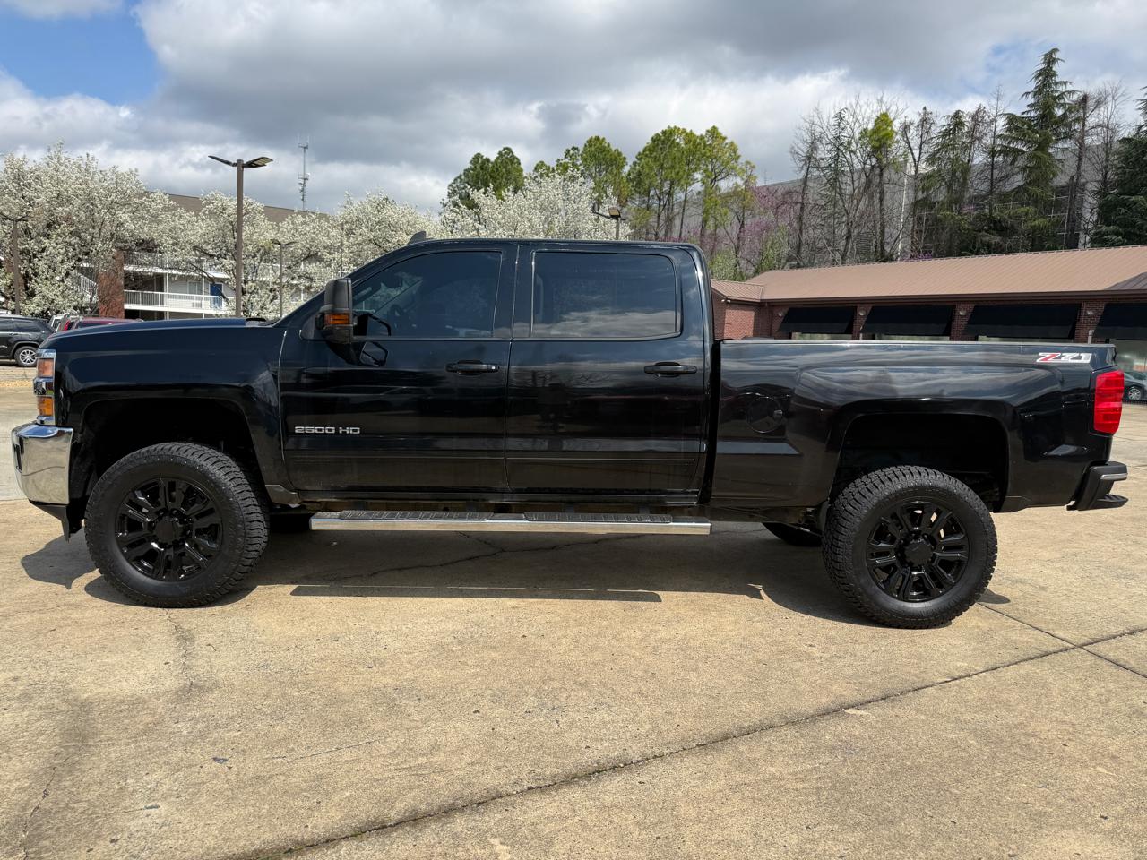 Chevrolet Silverado 2500HD LT Crew Cab 4WD 2015