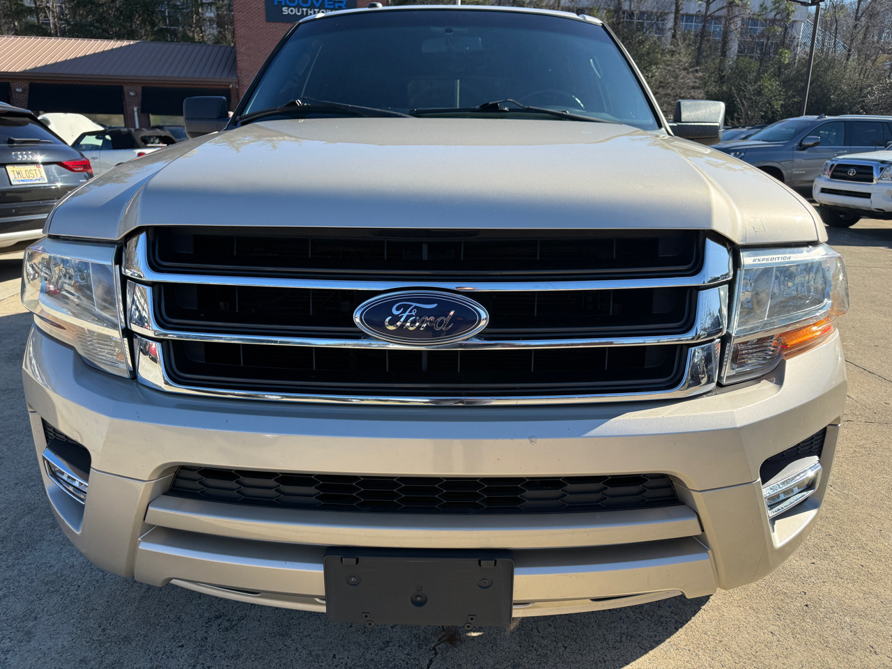 Ford Expedition 119" WB XLT 2017