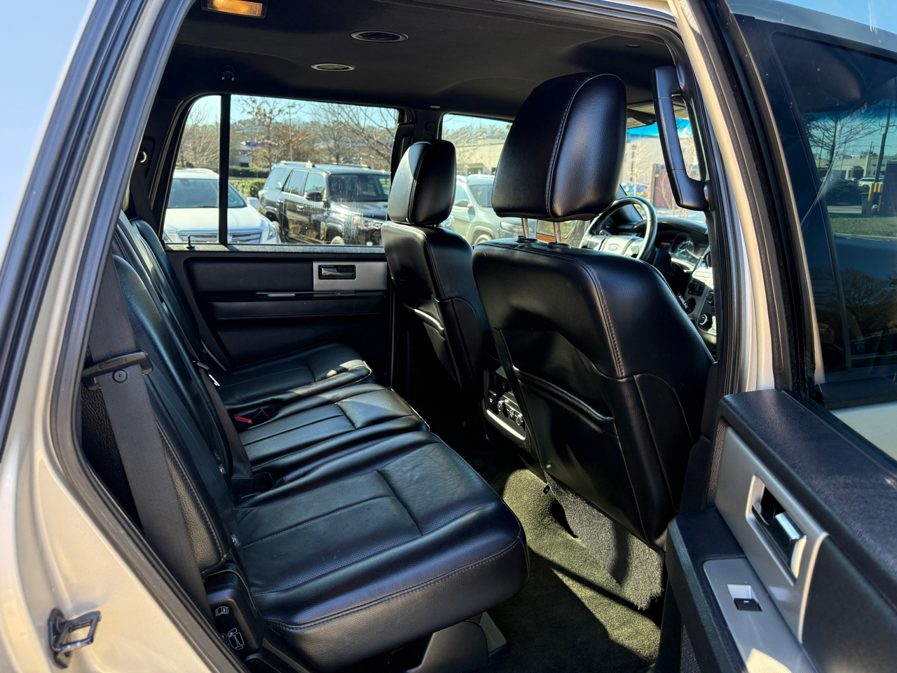 Ford Expedition 119" WB XLT 2017