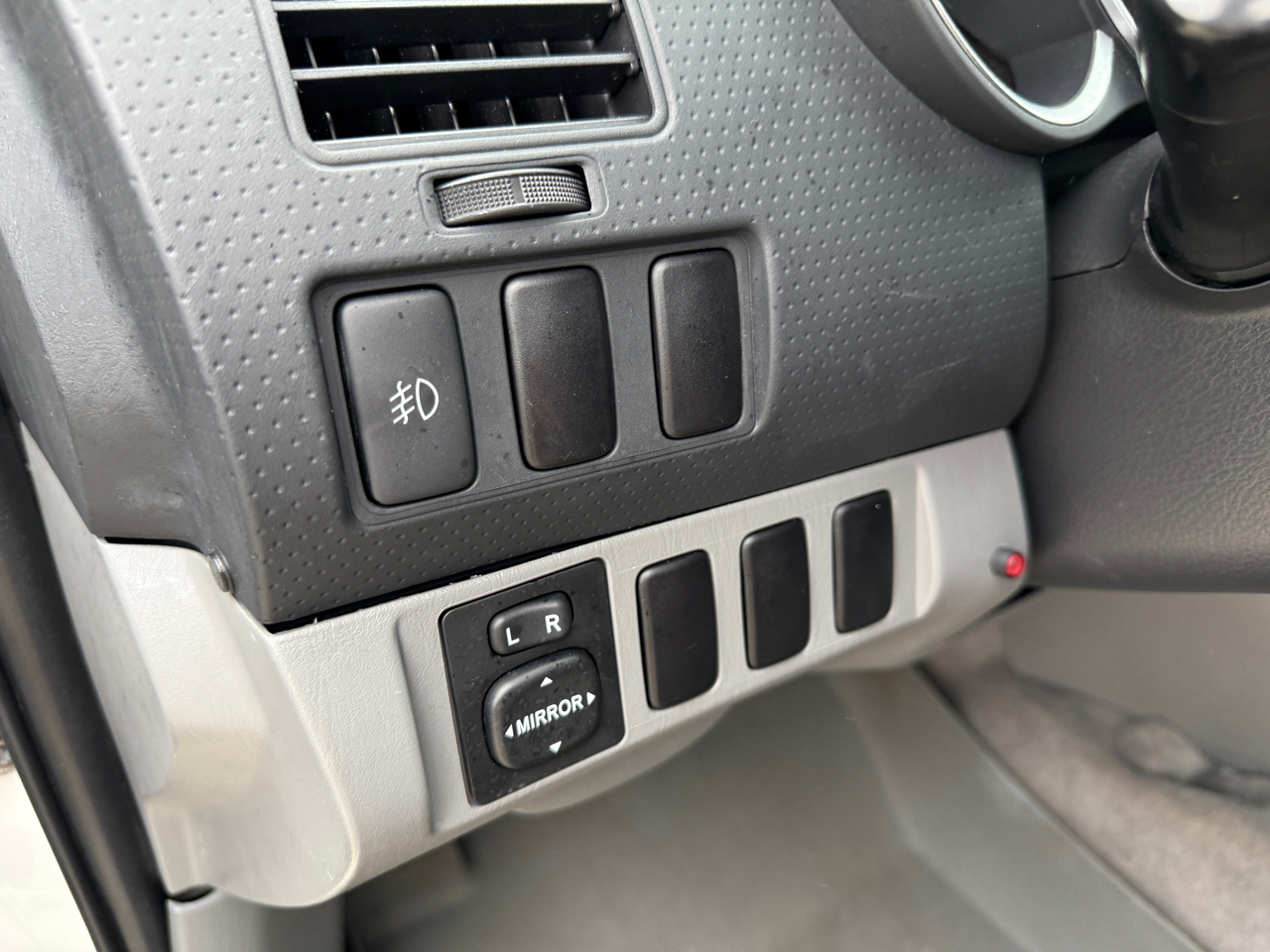 Toyota Tacoma PreRunner Double Cab V6 Auto 2WD 2007