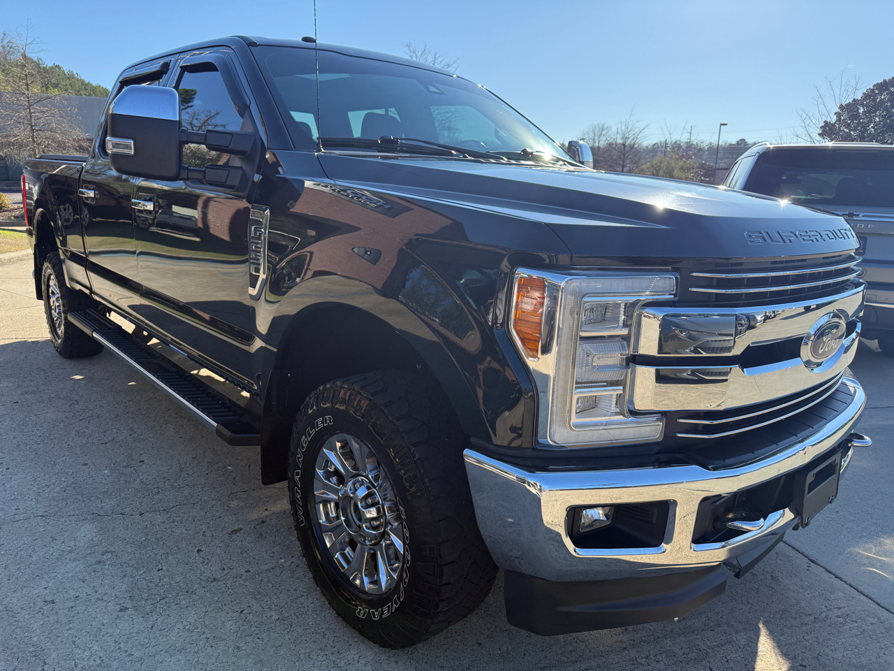 Ford F-250 SD Lariat Crew Cab 4WD 2017