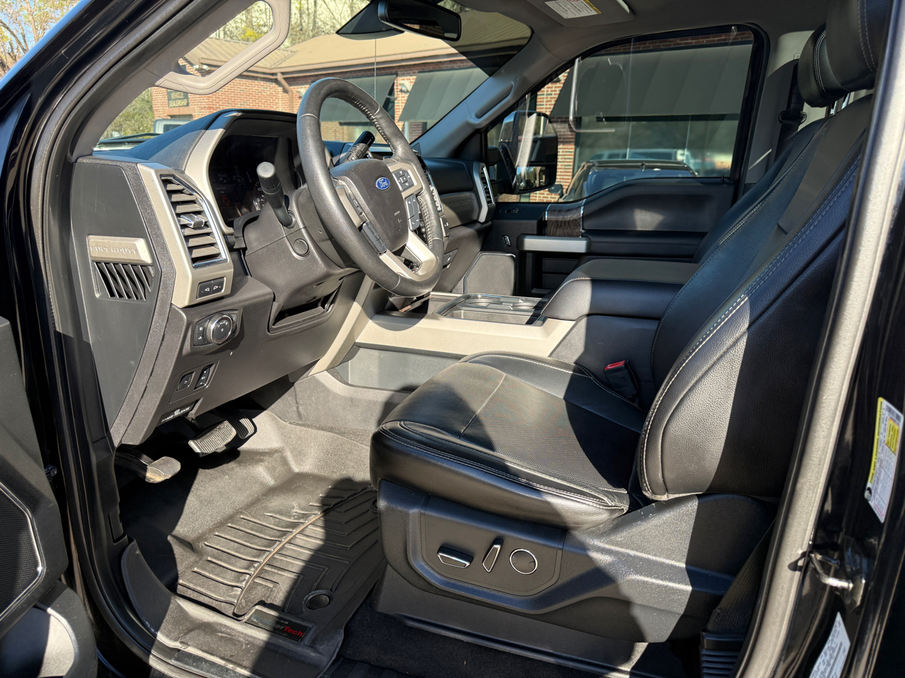 Ford F-250 SD Lariat Crew Cab 4WD 2017