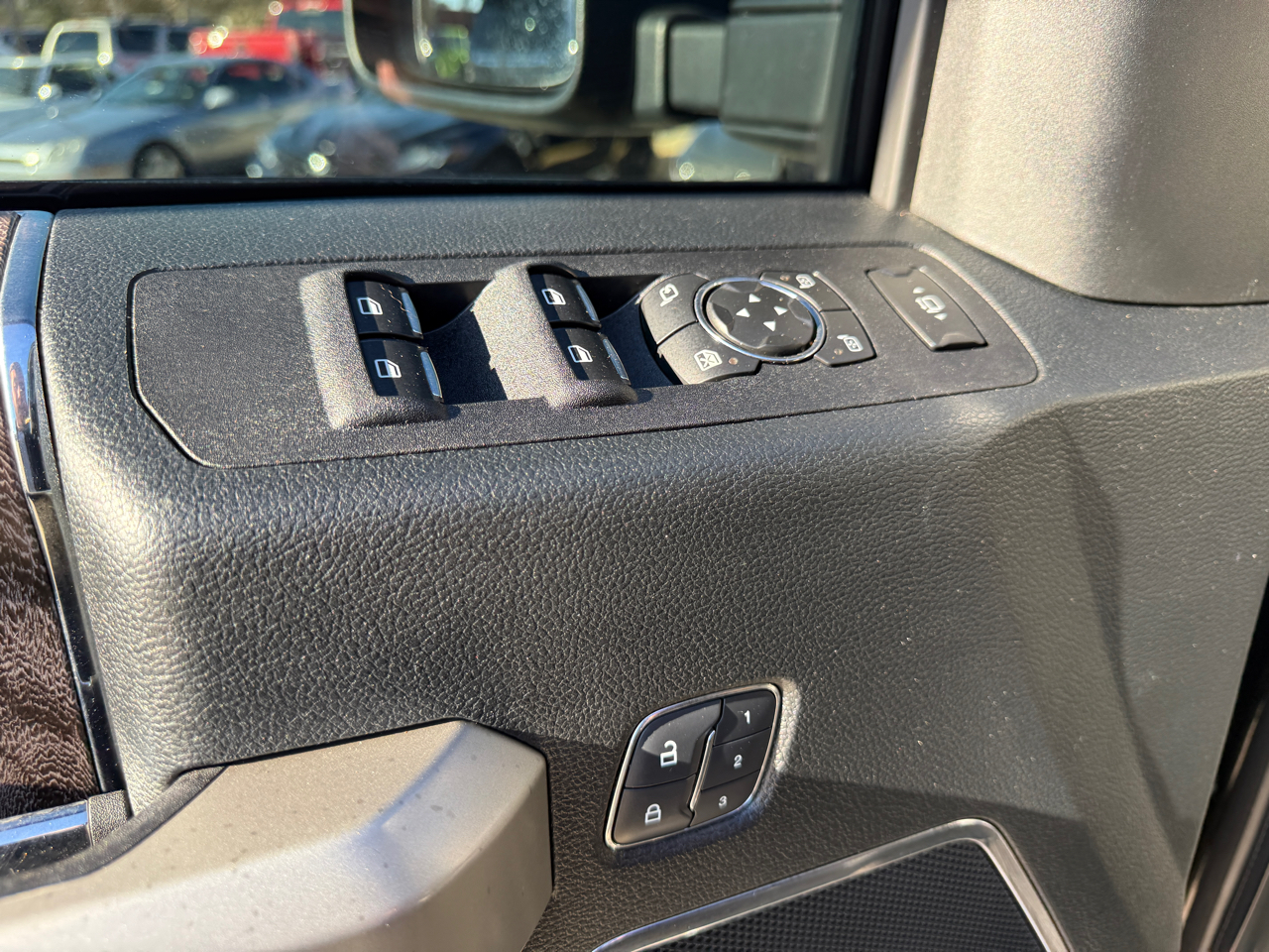 Ford F-250 SD Lariat Crew Cab 4WD 2017